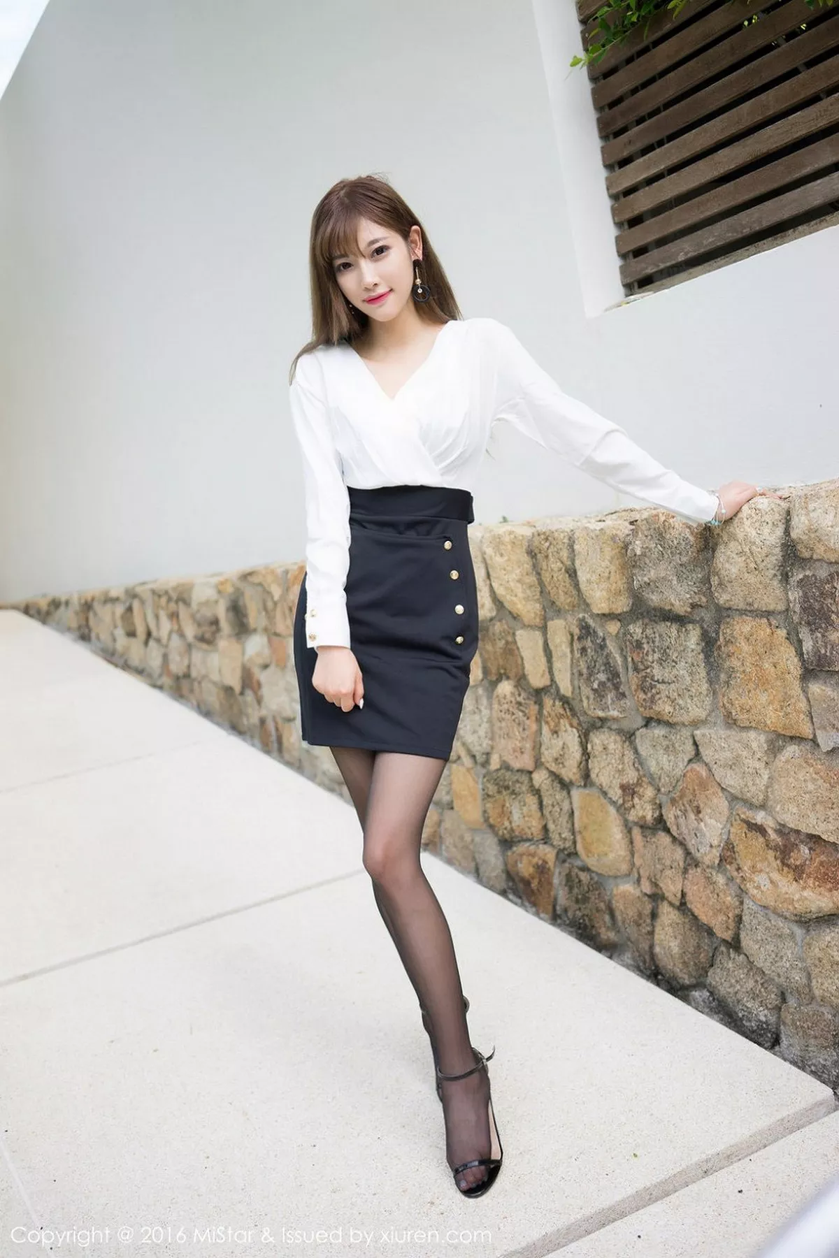 [MiStar魅妍社]第142期小甜心CC写真 [50P]-lcoser