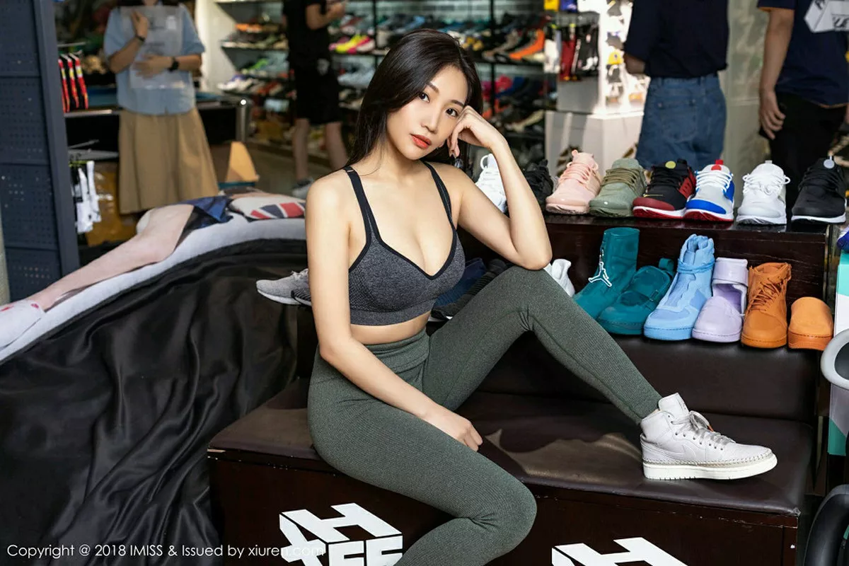 [Imiss爱蜜社]第309期小狐狸写真 [37P]-lcoser