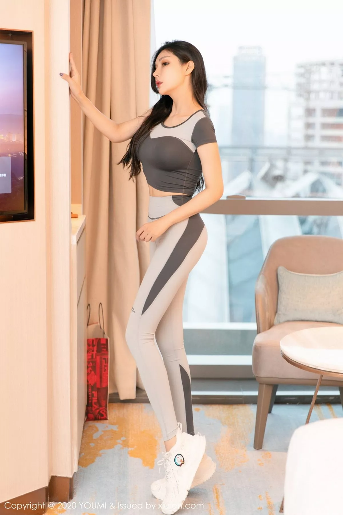 [YouMi尤蜜荟]第554期田冰冰写真 [40P]-lcoser