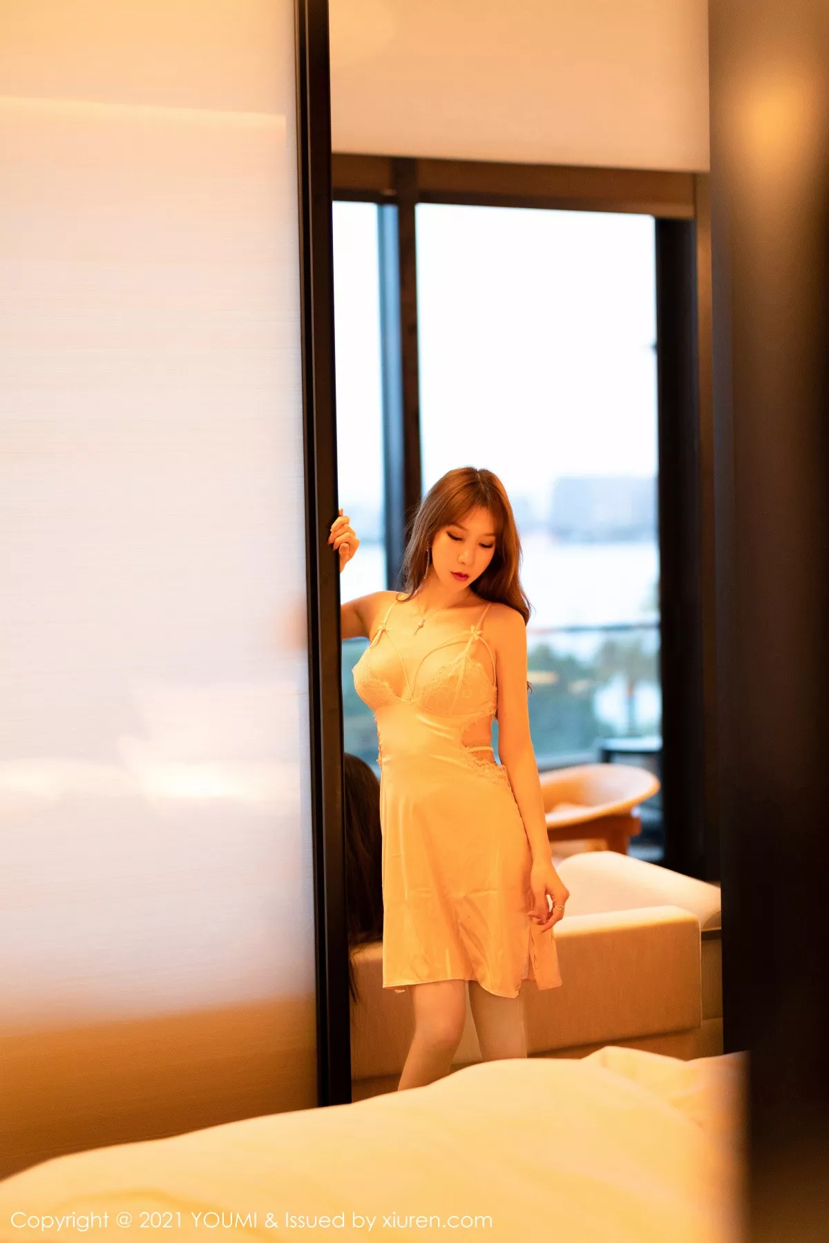 [YouMi尤蜜荟]第616期周于希写真 [53P]-lcoser