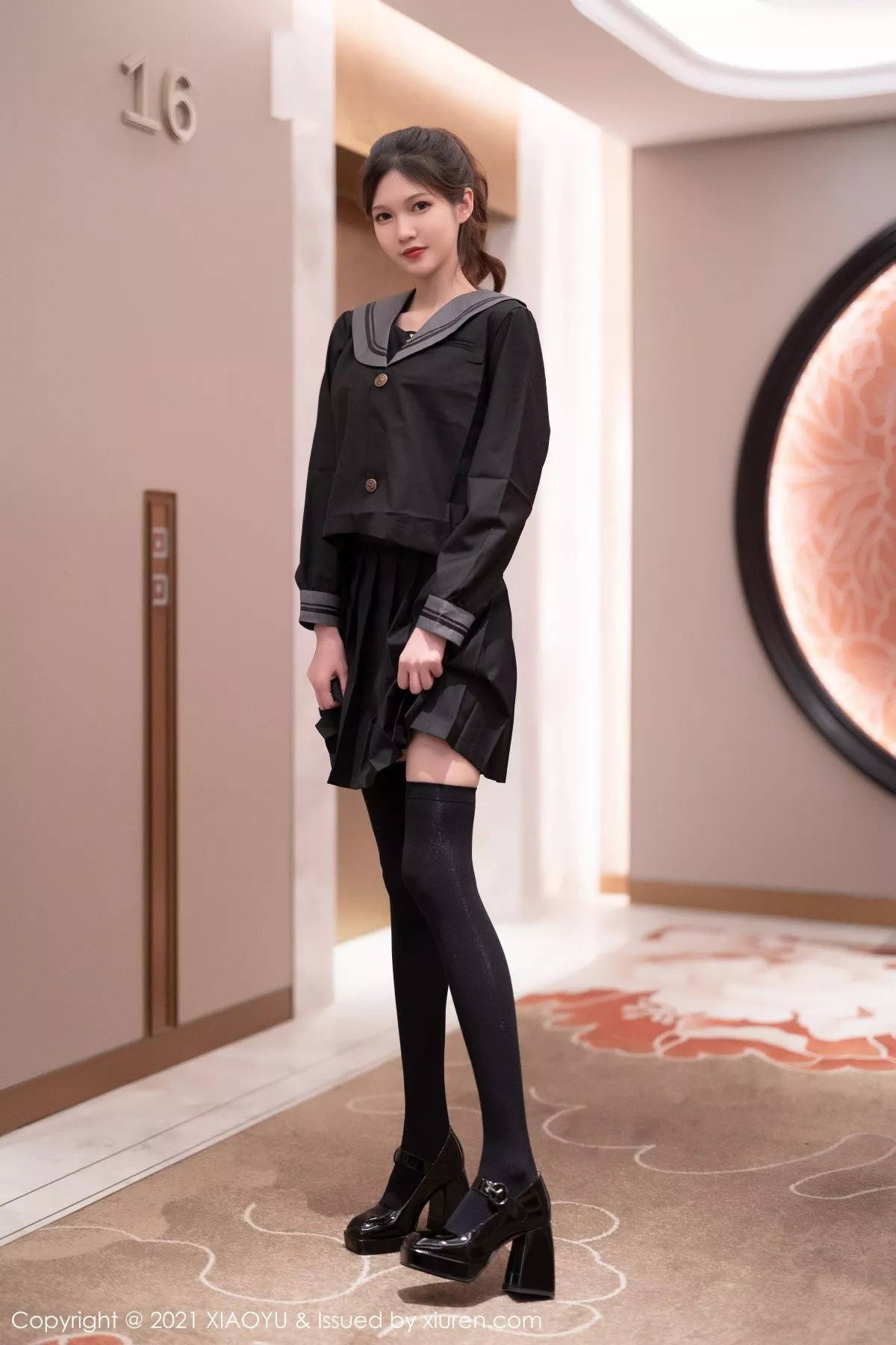 [XiaoYu画语界]第591期程程程写真 [57P]-lcoser