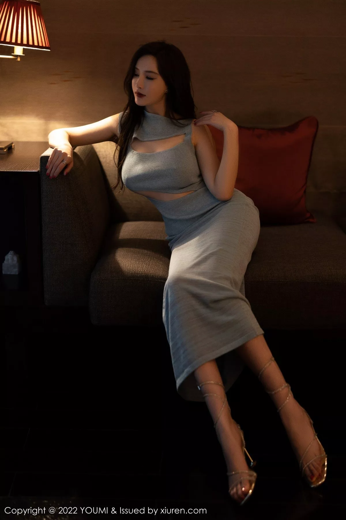 [YouMi尤蜜荟]第822期奶瓶土肥圆写真 [75P]-lcoser